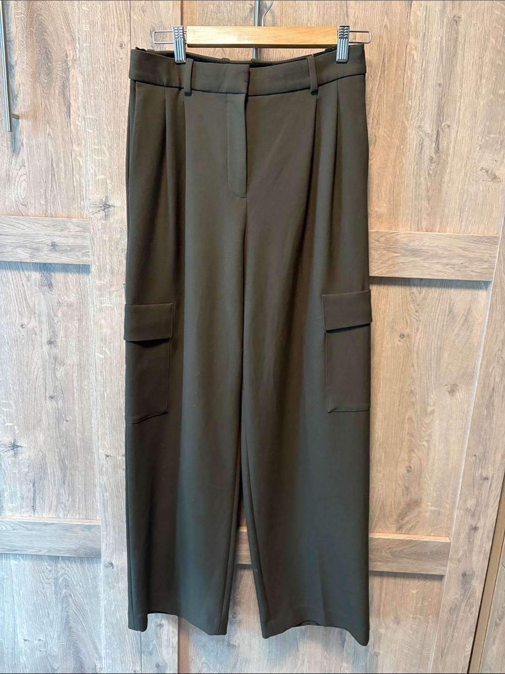 Aritzia Babaton High-Rise Wide-Leg Cargo Pants in Olive
